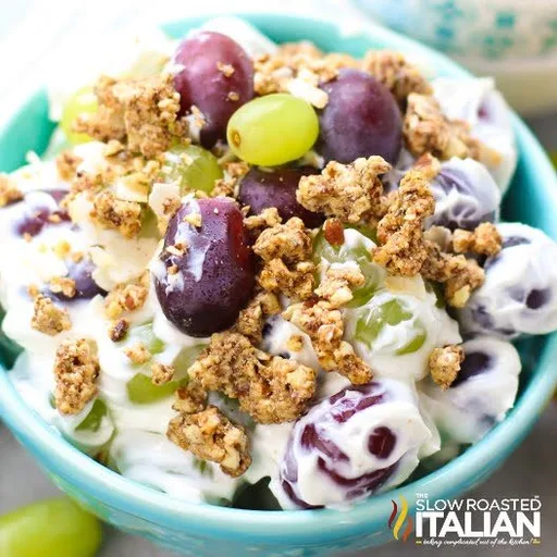 Grape Salad (Easy 10-Minute Recipe)