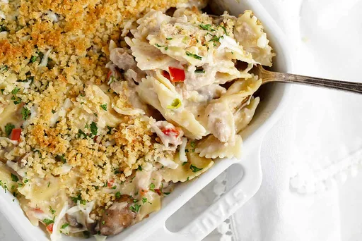 Pasta con atún cremosa