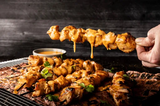 Brochetas de pollo Bang Bang