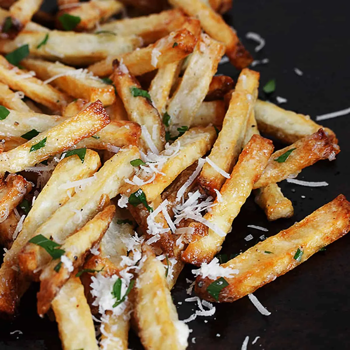 Easy Garlic Aioli and Parmesan Fries