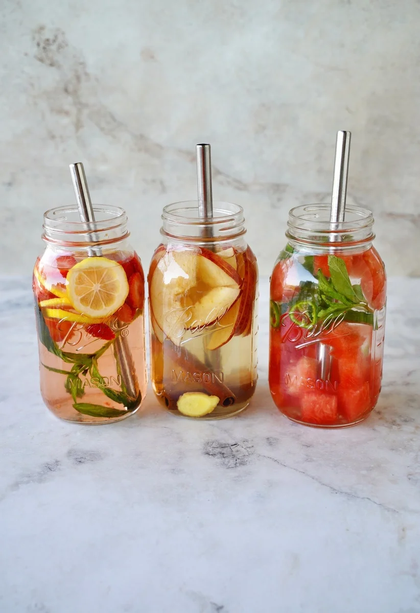 Infused Water (7 Detox Drinks)