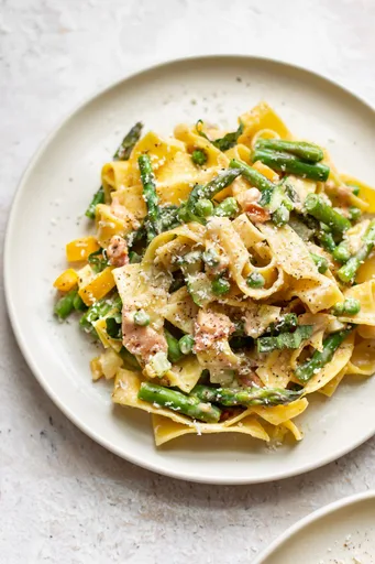 Pasta Primavera cremosa