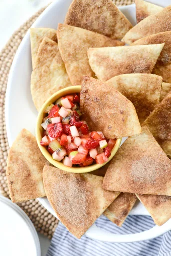 Fruit Salsa with Cinnamon Sugar Chips
