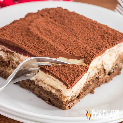 Olive Garden Tiramisu Copycat Recipe (Italian Dessert)