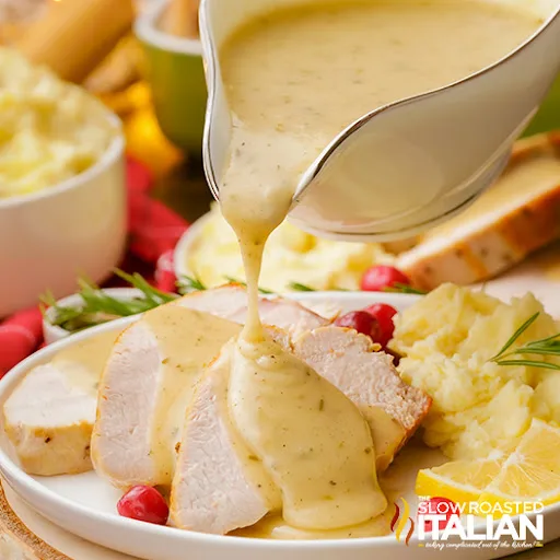 Best Ever Turkey Gravy Recipe (Easy Homemade) + Video