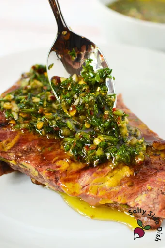 Homemade Chimichurri Sauce (Ready in 5 Minutes)
