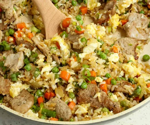Arroz frito con cerdo