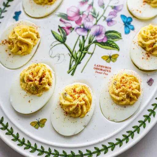 Huevos rellenos sureños