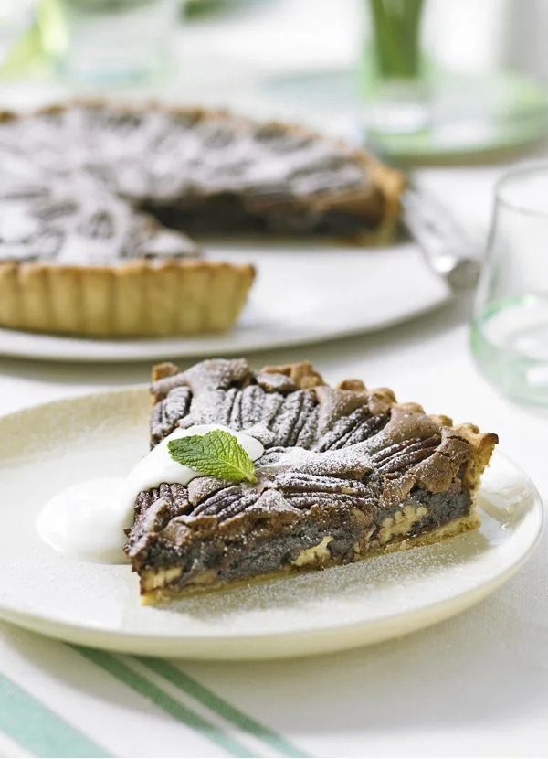 Tarta de brownie de chocolate y pacanas