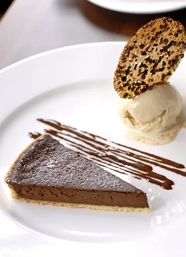 Tarta de chocolate con helado de Baileys