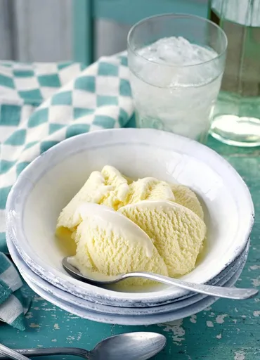 Elderflower ice cream