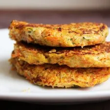 Croquetas de zanahorias y zapallo italiano