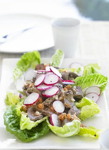 Japanese-style beef salad