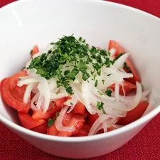 Chilean-style salad