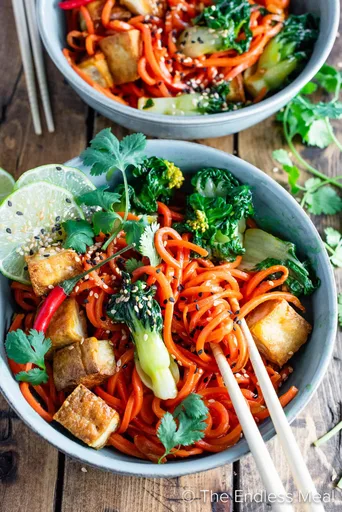 Receta de fideos de zanahoria salteados con bok choy