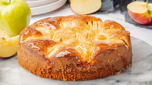 Apple Ginger Cake