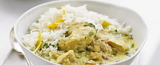 Curry de pollo al coco