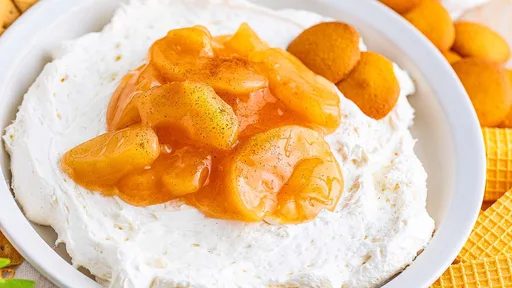 Apple Pie Cheesecake Dip