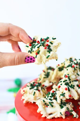 White Chocolate Haystacks (No Bake Chow Mein)