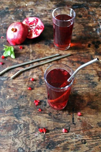 Cranberry Pomegranate Cosmopolitan Cocktail