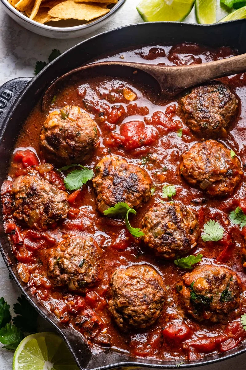 Albóndigas Tex-Mex en salsa de tomate picante al chipotle