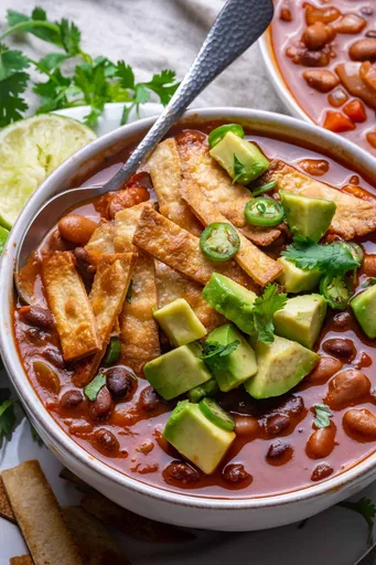 Receta de sopa de tortilla vegetariana