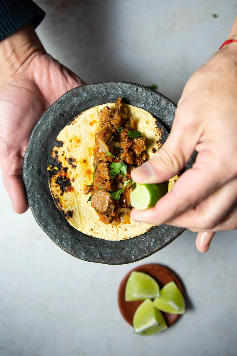 Bistec a la Mexicana (con opción vegana)