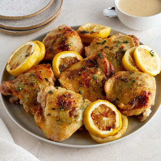 Pollo a la parrilla con limón y pimienta
