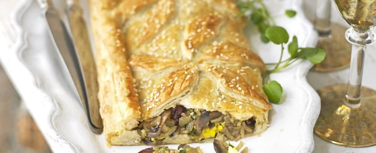 Spiced rice and mushroom en croute