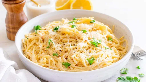 Pasta cremosa al limón