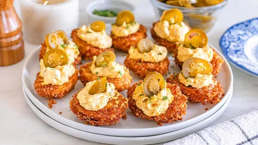 Huevos rellenos fritos