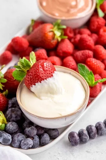 Marshmallow Fruit Dip (With Cream Cheese)