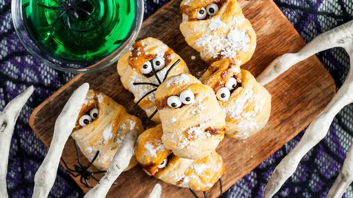 Momias de Snickers para Halloween