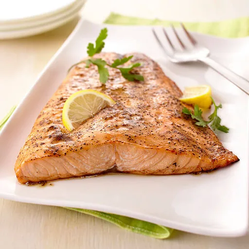 Salmón a la pimienta y limón