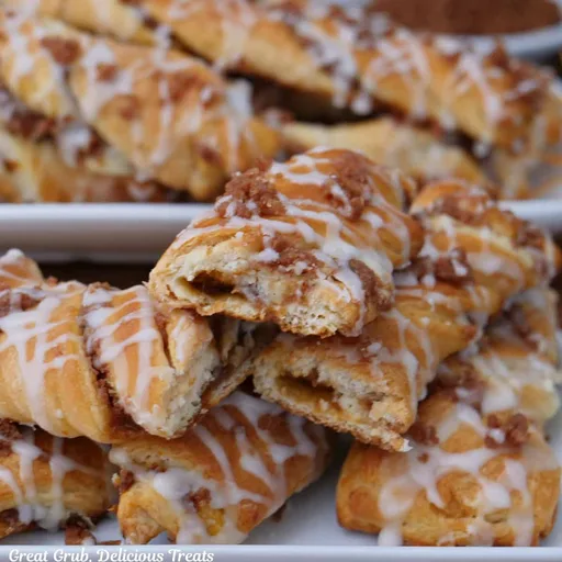 Pumpkin Cream Cheese Streusel Twists