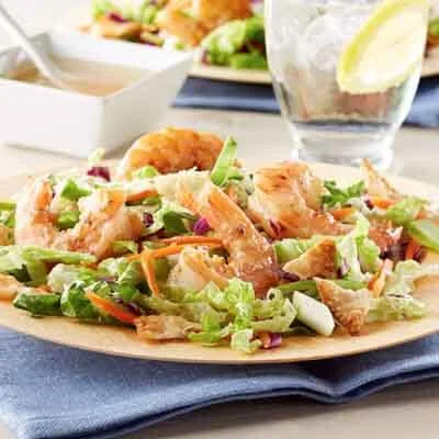 Ensalada de gambas al miso