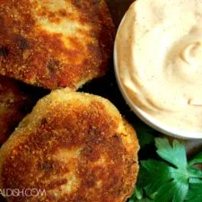 Crab Cakes with Chipotle Lemon Mayo