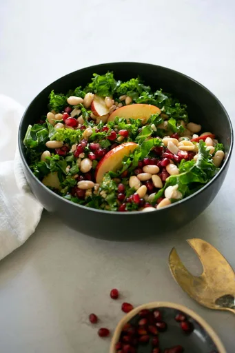 Ensalada farro y alubias con vinagreta de naranja