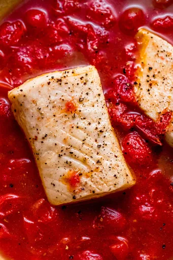 Pescado Escalfado al Tomate