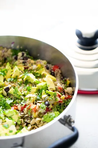 Ensalada de quinoa mexicana