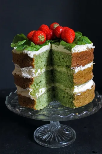 Spinach and Coconut Yogurt Cake