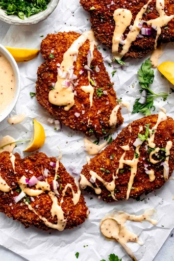 Pollo empanado con pretzels