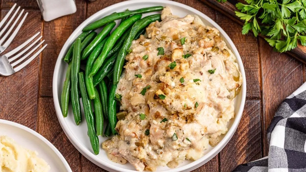 Slow Cooker Chicken and Stuffing
