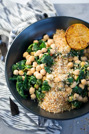 Garbanzos con espinacas