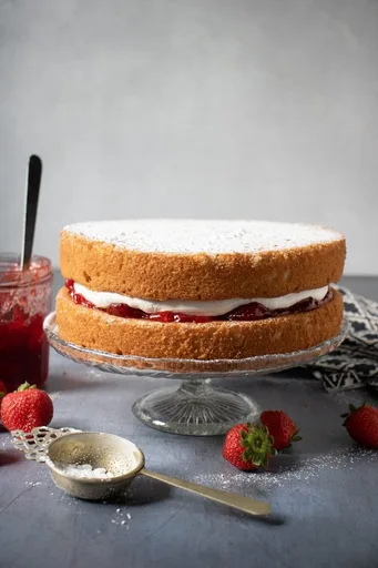 Pastel Victoria Sponge Vegano