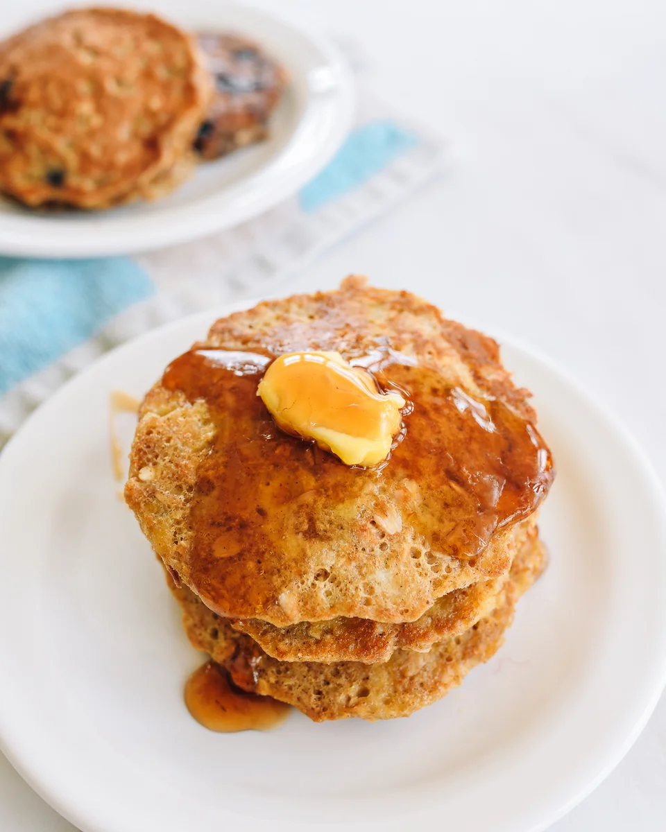 Banana Oat Pancakes (Fast, Easy & Gluten-free!)
