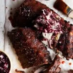 Costillas de cerdo con salsa barbacoa al bourbon