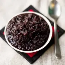 Black glutinous rice porridge (Bubur Pulut Hitam)