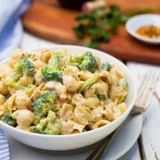 Cashew Alfredo Pasta with Broccoli