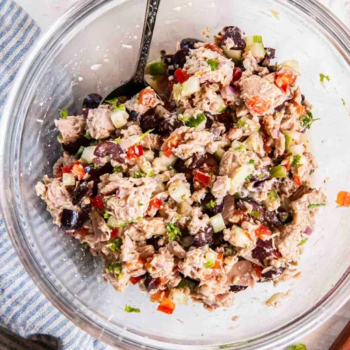 Ensalada de Atún Mediterránea